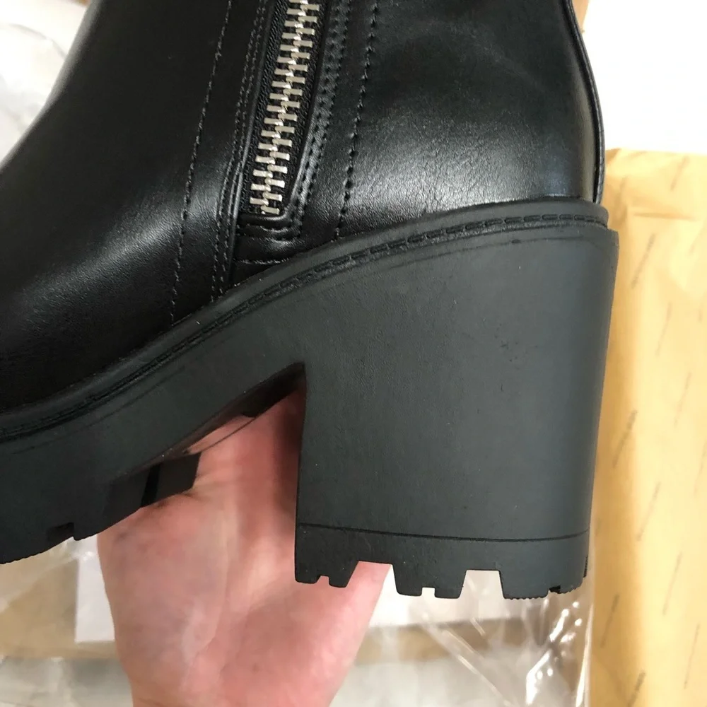 NWT Urban Outfitters Zip-Up boot black (8) - Picture 11 of 14